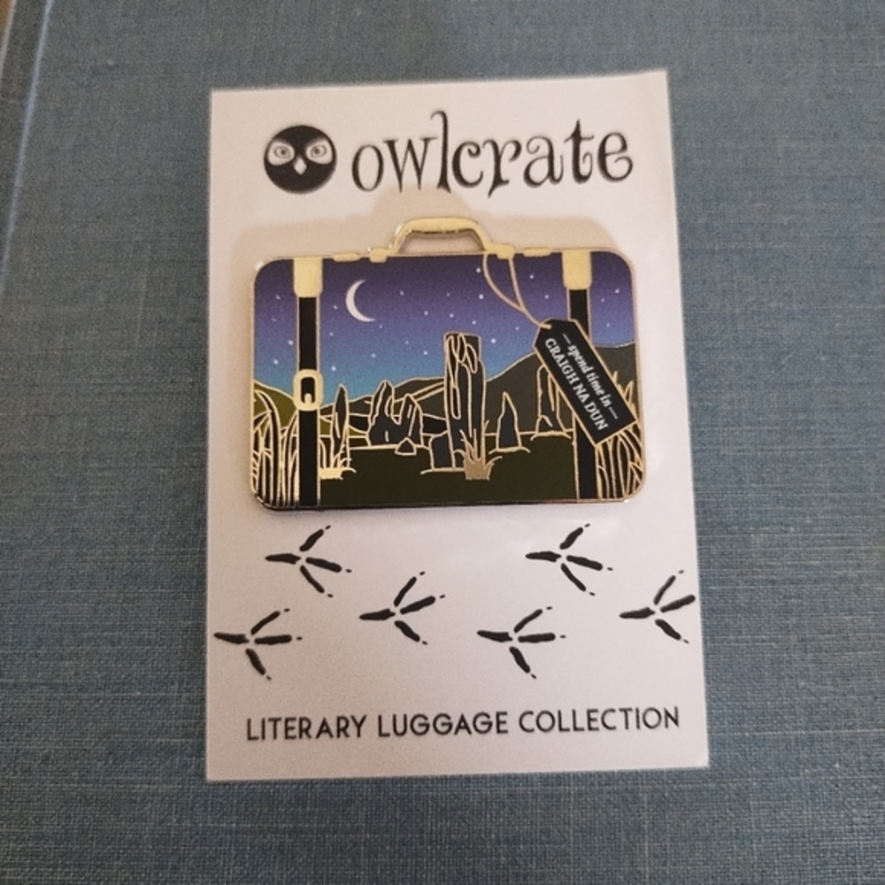 Owlcrate Literary Luggage Collection Outlander Series 1 #12 Hey Atlas Pin‎